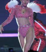 MILEY CYRUS Bangerz Tour in Los Angeles