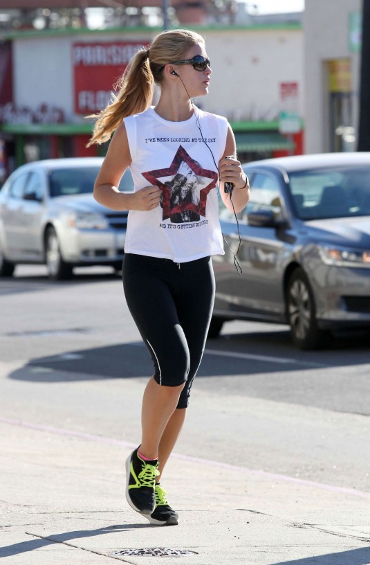 AMY WILLERTON - Training for the London Marathon