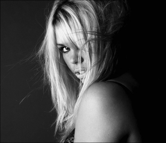 BILLIE PIPER - Photoshoot by Jason Bell