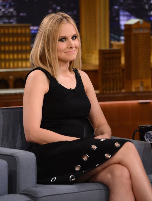 KRISTEN BELL at Tonight Show With Jimmy Fallon