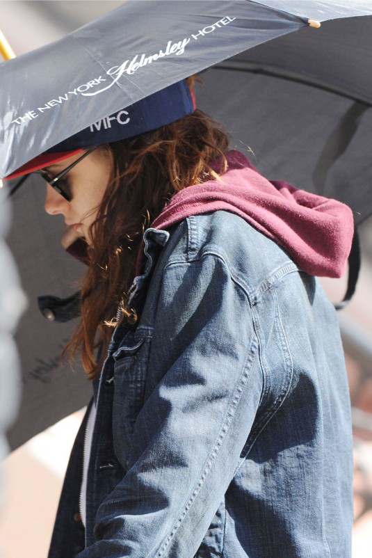KRISTEN STEWART on the Set "Still Alice" in New York
