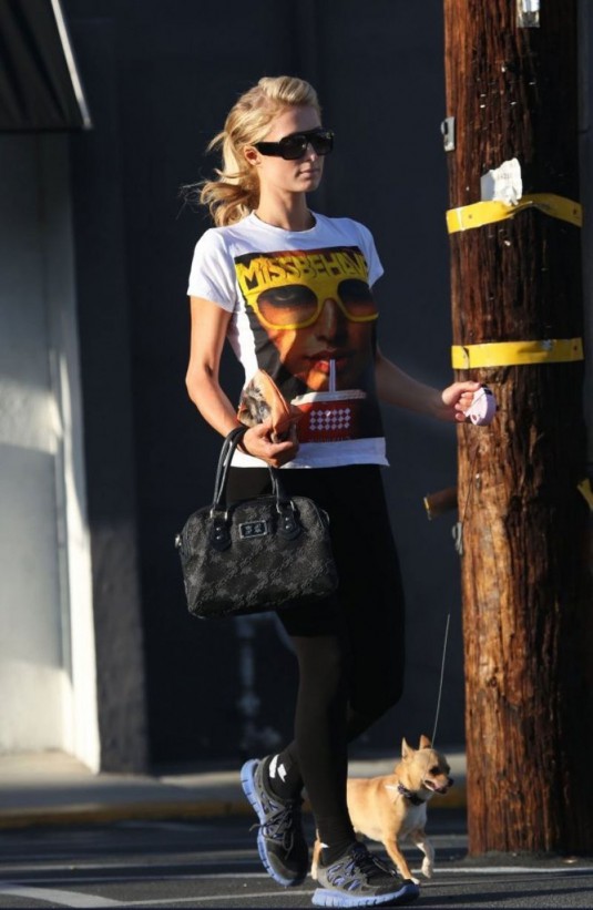 PARIS HILTON at Urban Outfitters in Studio City, California