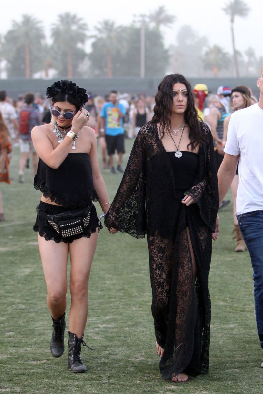KENDALL and KYLIE JENNER 2014 Coachella Valley Music & Arts Festival in Indio