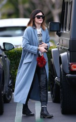 KYLIE JENNER out for lunch in Calabasas