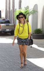 REESE WITHERSPOON leaving her office in Beverly Hills